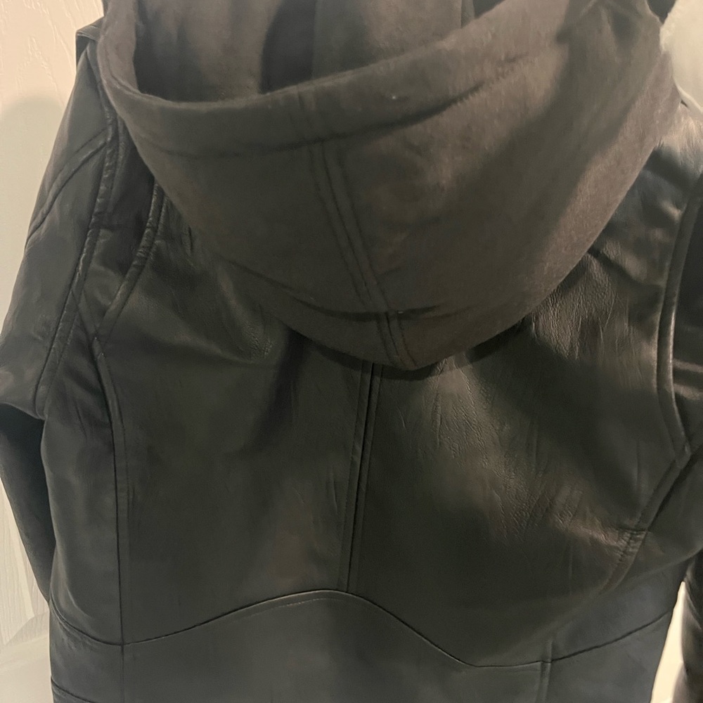 BLANK jacket size L- NWT, smoke free home. Black with removable hood